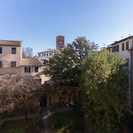 Busdraghi Luxury Apartman *
